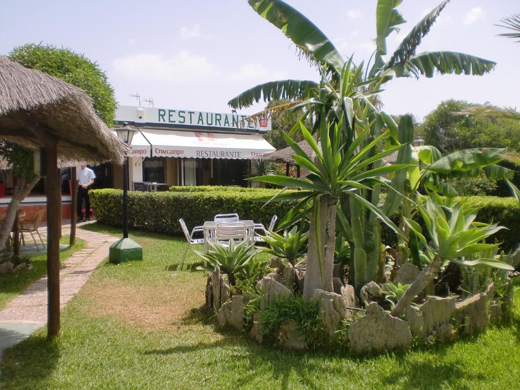 Hostal Restaurante La Ilusion 埃尔帕尔马 外观 照片